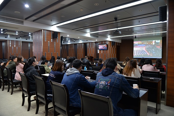 汇鸿集团团委组织青年员工集中收看纪念五四运动100周年大会